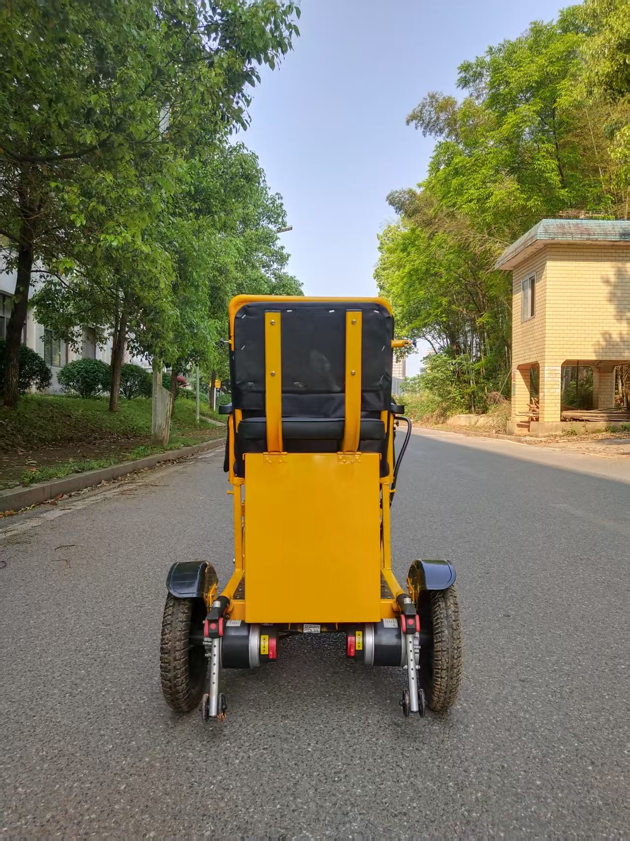 老年代步車(chē)